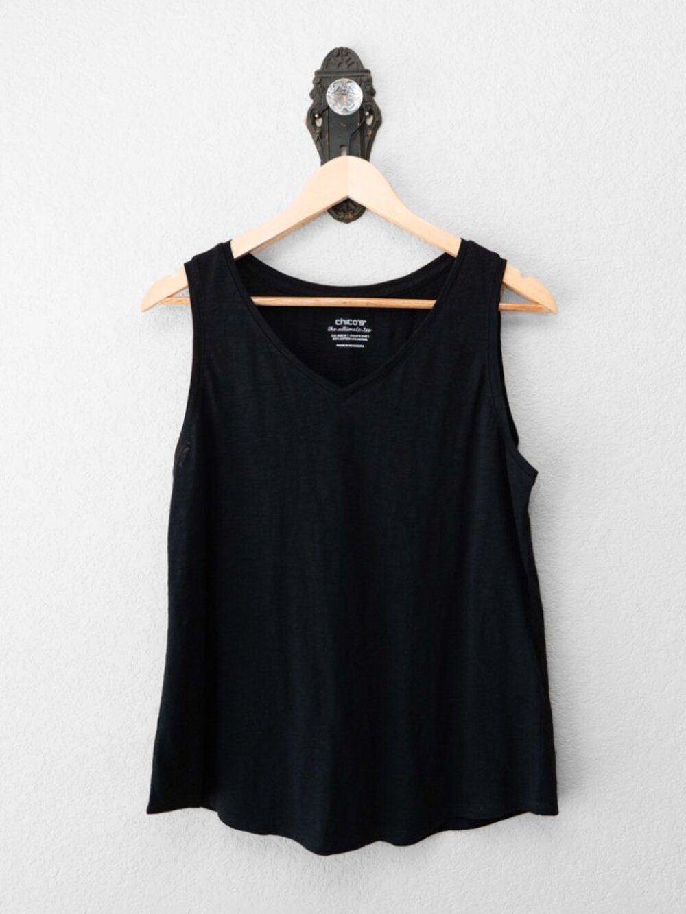 Chico's Ultimate Tee Womens 1 M Black Sleeveless V Neck Cotton Modal Tank Top